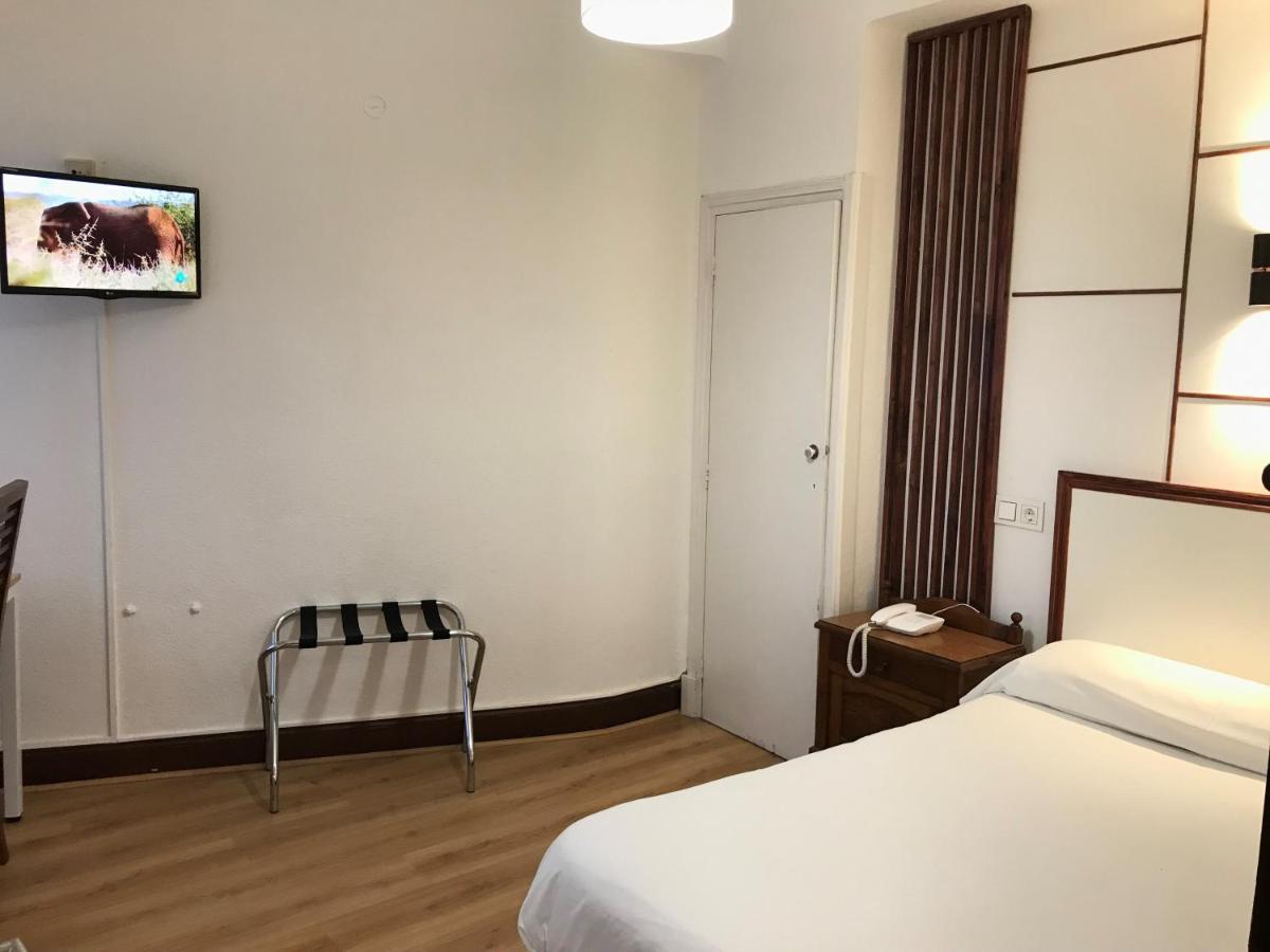 Hostal La Mexicana Santander Esterno foto
